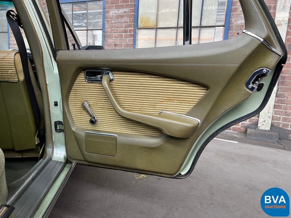 Mercedes-Benz 280 SE S-class 185hp 1976, 36-YA-32.