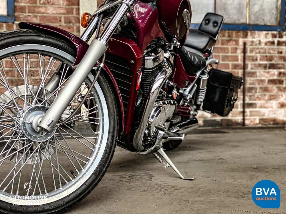 Suzuki VS800 Intruder 53pk Org.NL 2000, MB-TR-21