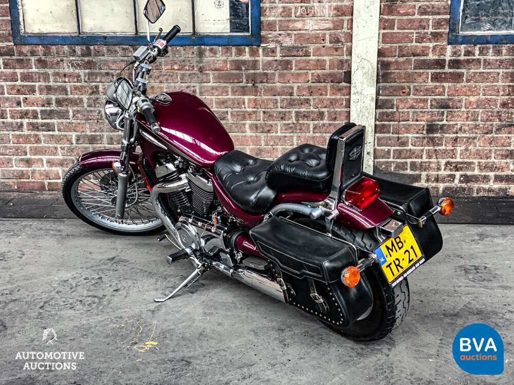 Suzuki VS800 Intruder 53pk Org.NL 2000, MB-TR-21