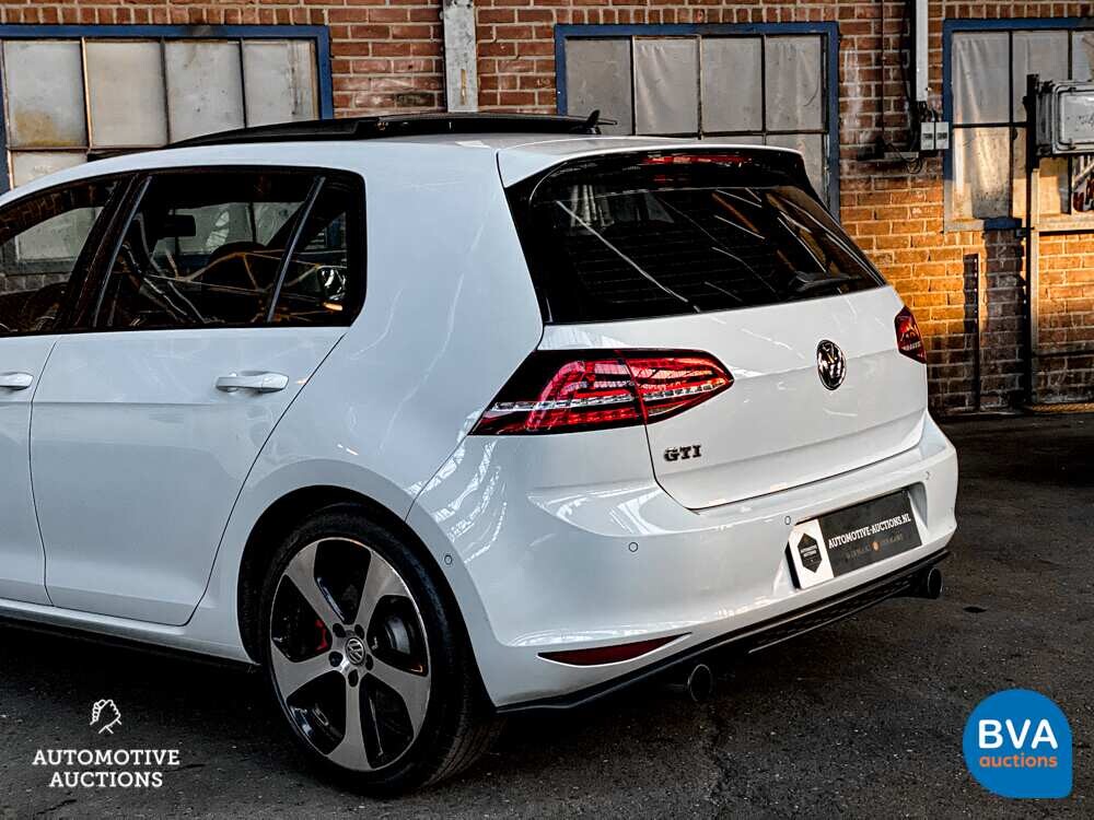 Volkswagen Golf GTI 2.0 TSI 220hp 2013, P-962-FV.