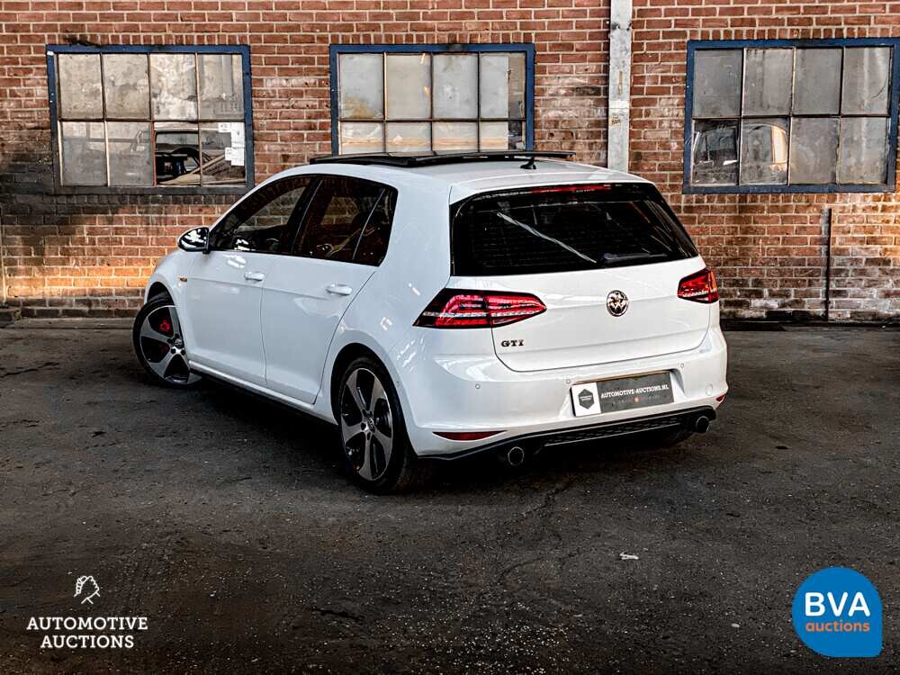 Volkswagen Golf GTI 2.0 TSI 220hp 2013, P-962-FV.