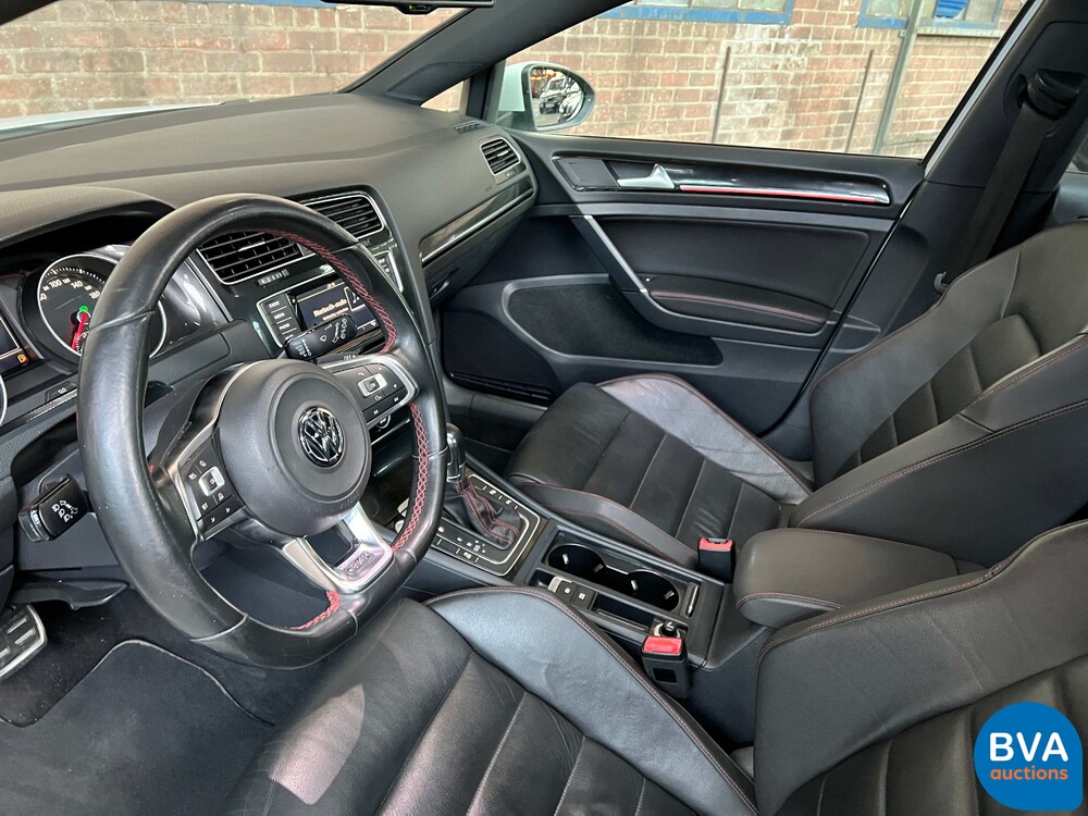 Volkswagen Golf GTI 2.0 TSI 220hp 2013, P-962-FV.