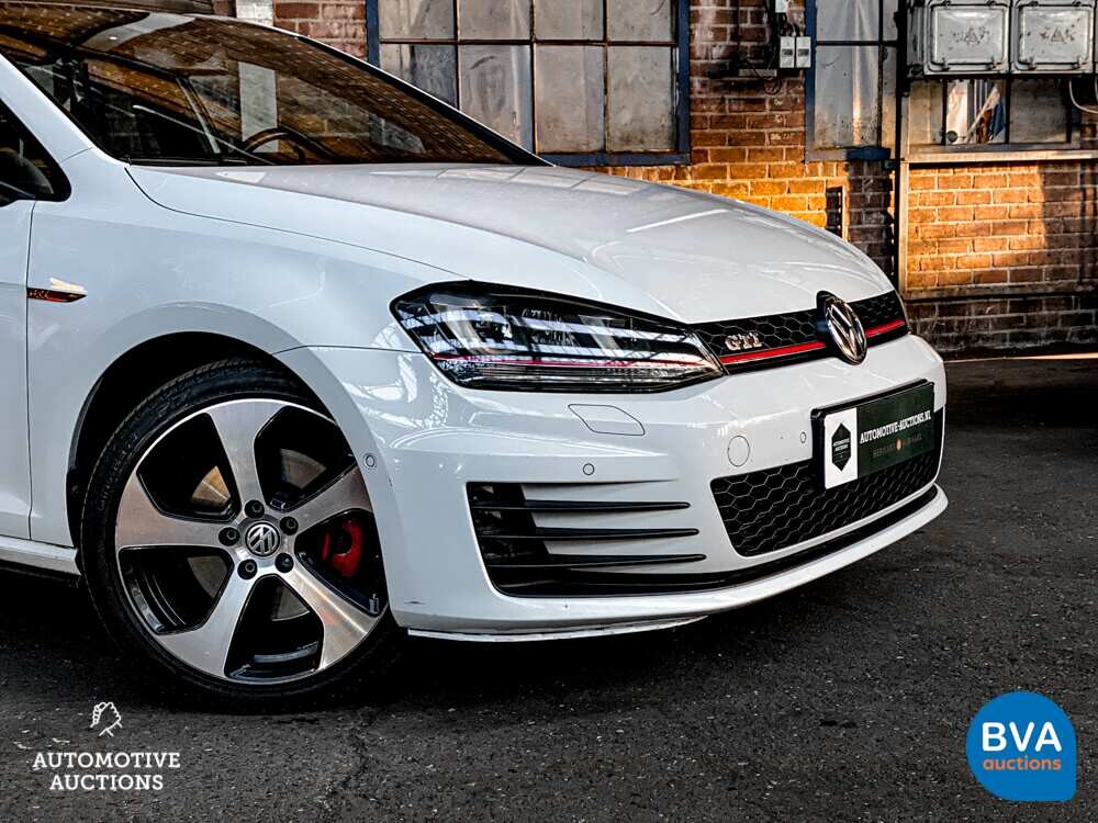 Volkswagen Golf GTI 2.0 TSI 220hp 2013, P-962-FV.