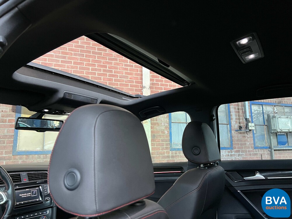 Volkswagen Golf GTI 2.0 TSI 220hp 2013, P-962-FV.