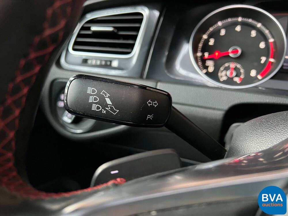 Volkswagen Golf GTI 2.0 TSI 220hp 2013, P-962-FV.