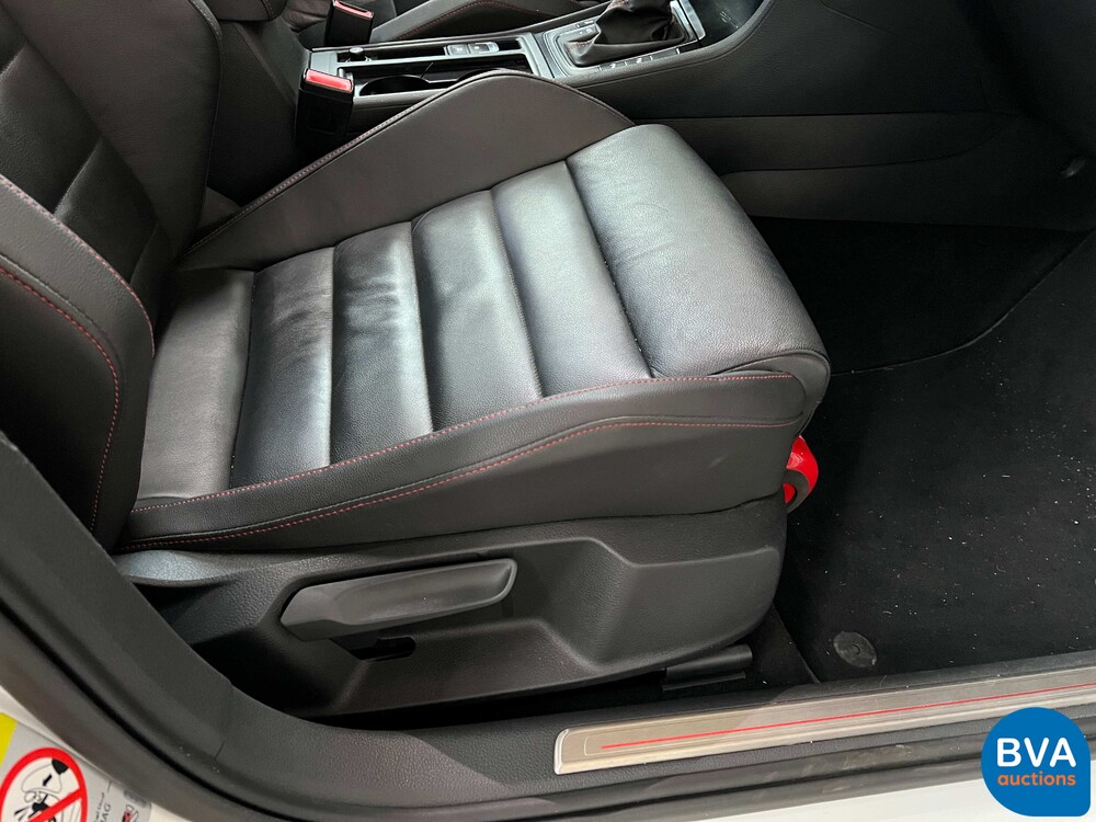Volkswagen Golf GTI 2.0 TSI 220hp 2013, P-962-FV.