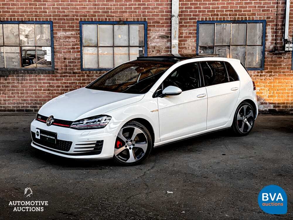 Volkswagen Golf GTI 2.0 TSI 220hp 2013, P-962-FV.