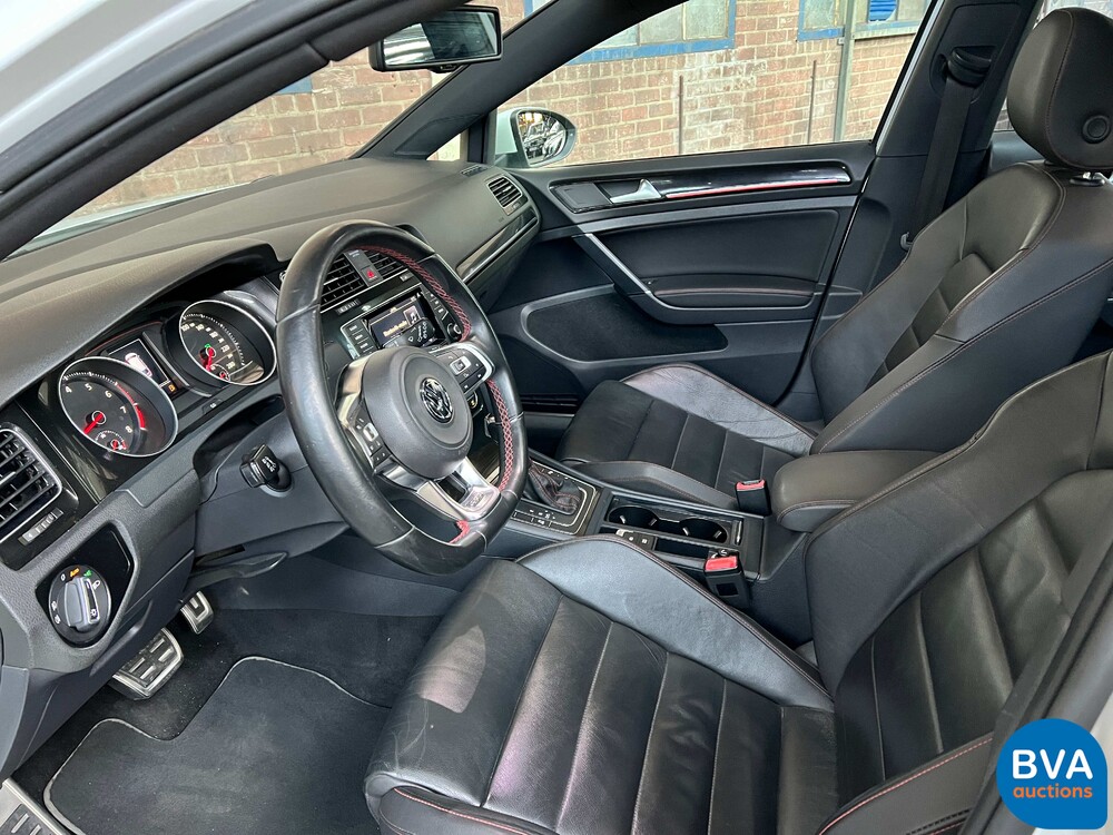 Volkswagen Golf GTI 2.0 TSI 220hp 2013, P-962-FV.