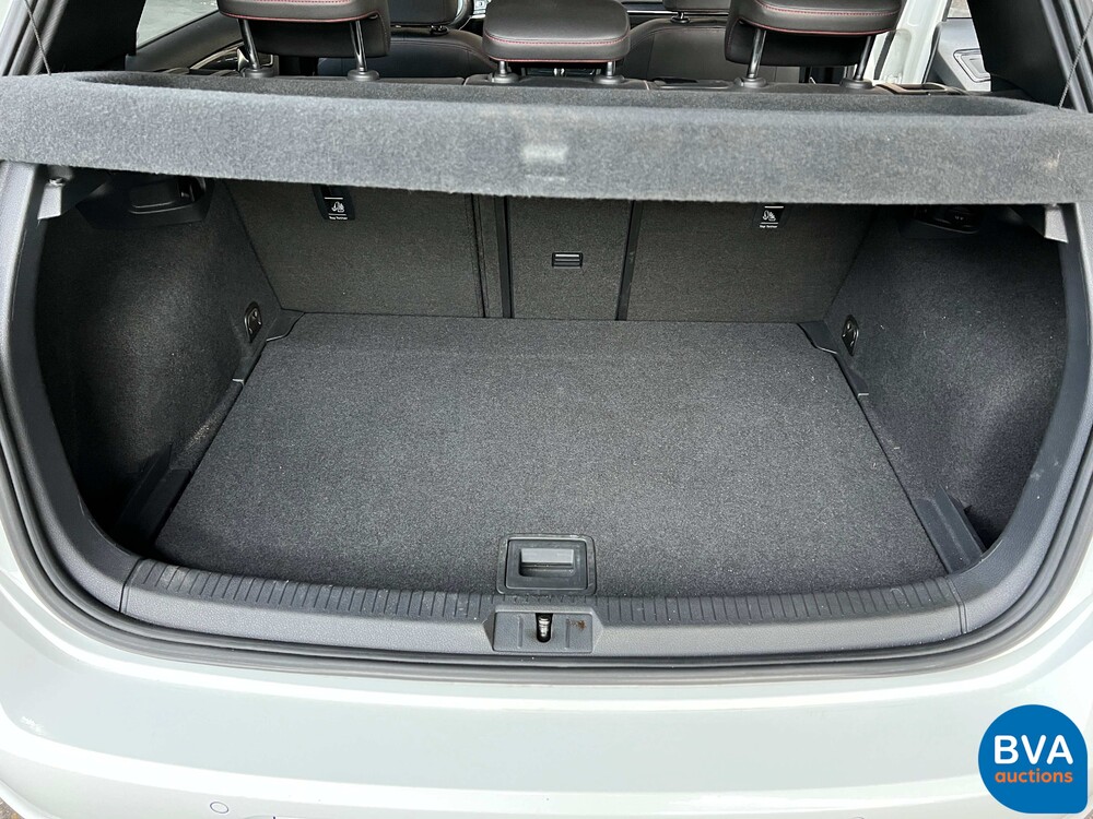 Volkswagen Golf GTI 2.0 TSI 220hp 2013, P-962-FV.