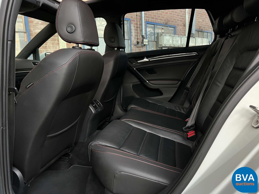 Volkswagen Golf GTI 2.0 TSI 220hp 2013, P-962-FV.