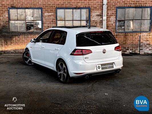 Volkswagen Golf GTI 2.0 TSI 220pk 2013, P-962-FV