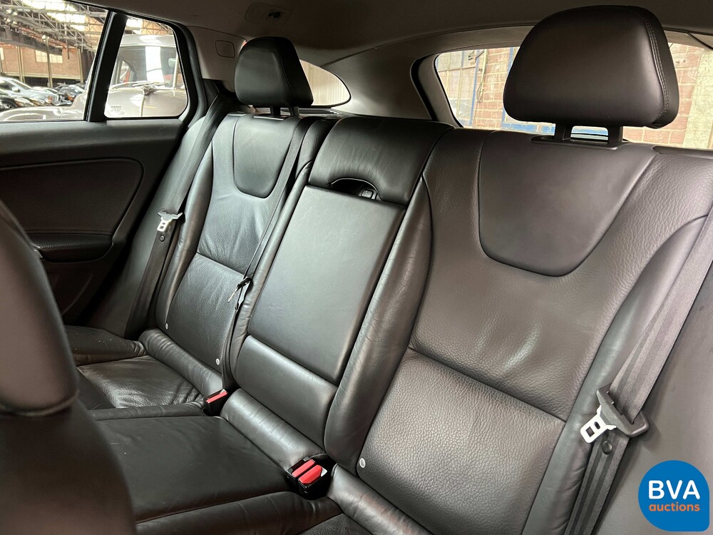 Volvo V60 2.0 D3  5-Cilinder 163PK Summum, GR-322-P