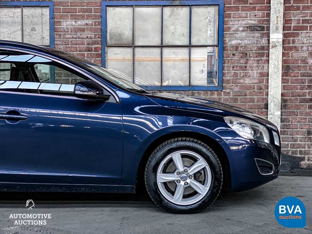 Volvo V60 2.0 D3  5-Cilinder 163PK Summum, GR-322-P