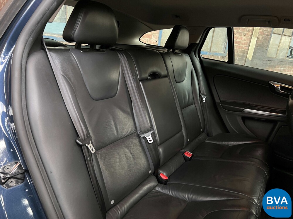 Volvo V60 2.0 D3  5-Cilinder 163PK Summum, GR-322-P