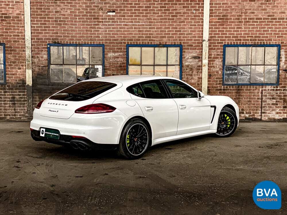 Porsche Panamera S E-Hybrid 416pk SportChrono 2014 -Org NL-, 5-TDZ-03
