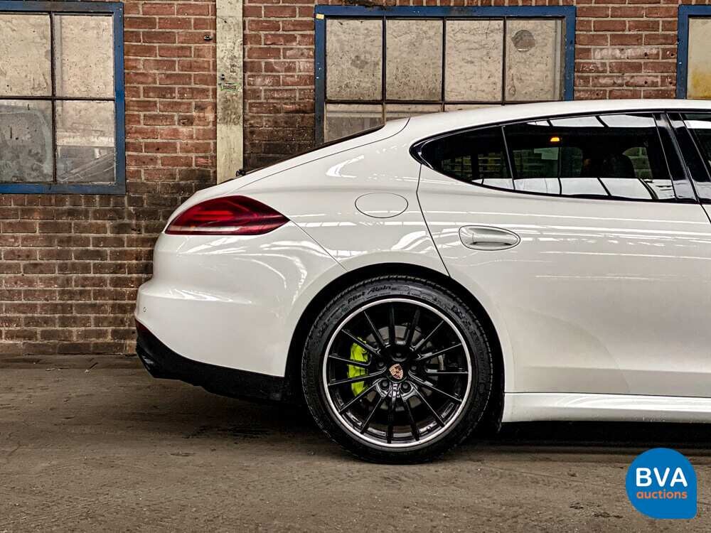 Porsche Panamera S E-Hybrid 416pk SportChrono 2014 -Org NL-, 5-TDZ-03
