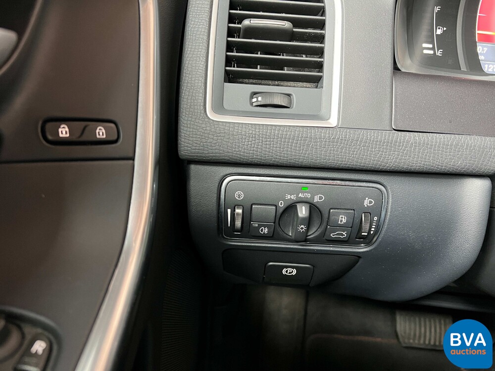 Volvo XC60 2.0 D4 FWD Ocean Race 181pk 2015, NS-919-H