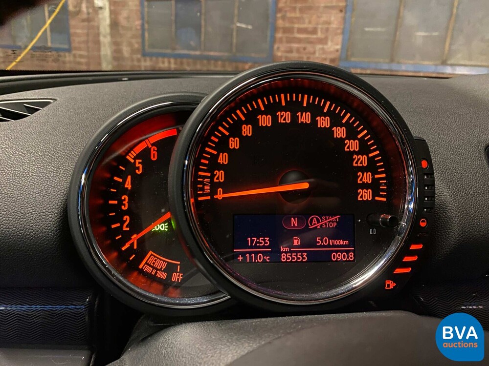 Mini Clubman 1.5D 116hp 2016 British Racing Green Mini Cooper.