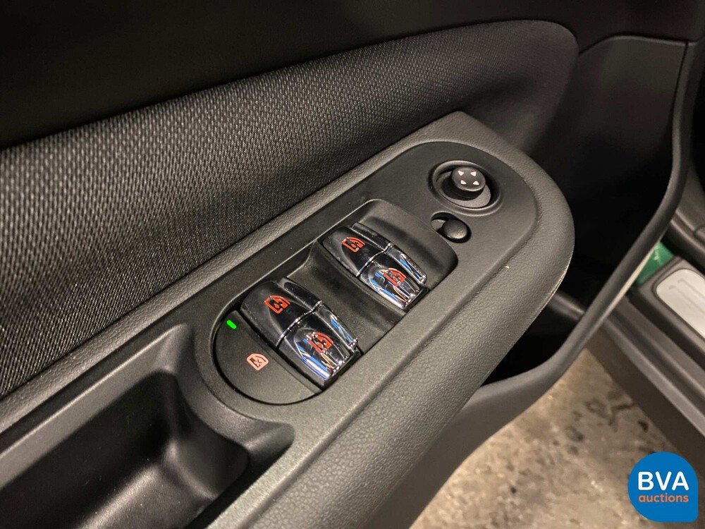 Mini Clubman 1.5D 116hp 2016 British Racing Green Mini Cooper.