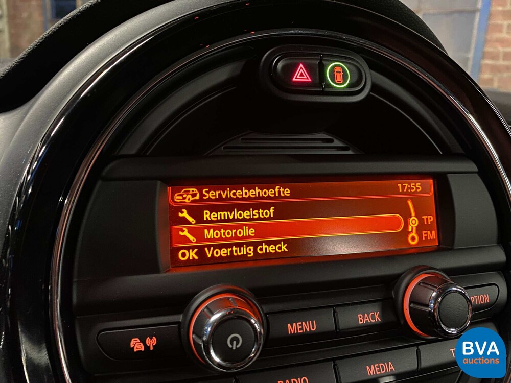 Mini Clubman 1.5D 116hp 2016 British Racing Green Mini Cooper.