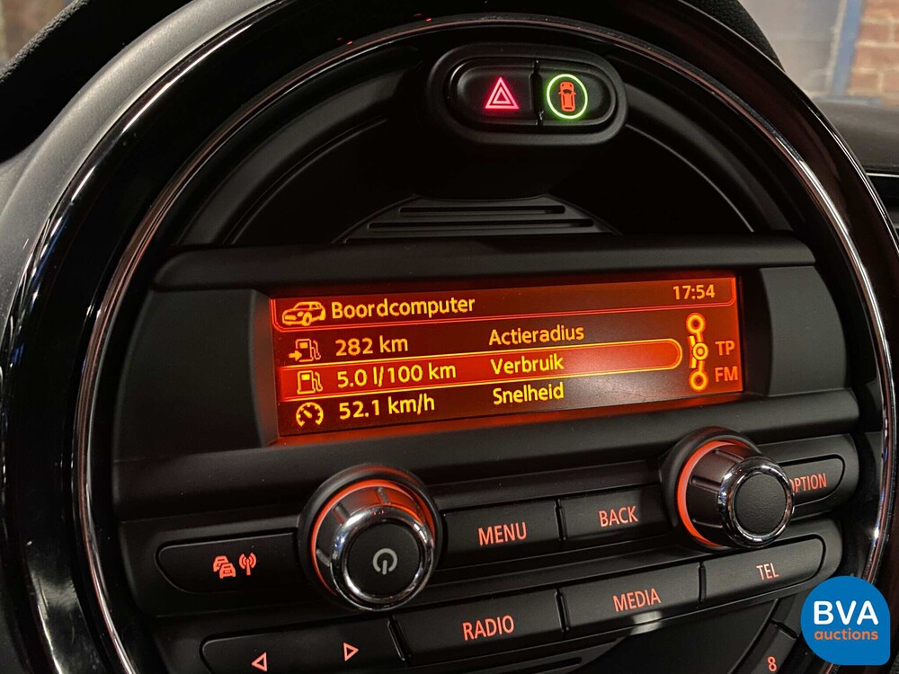 Mini Clubman 1.5D 116hp 2016 British Racing Green Mini Cooper.