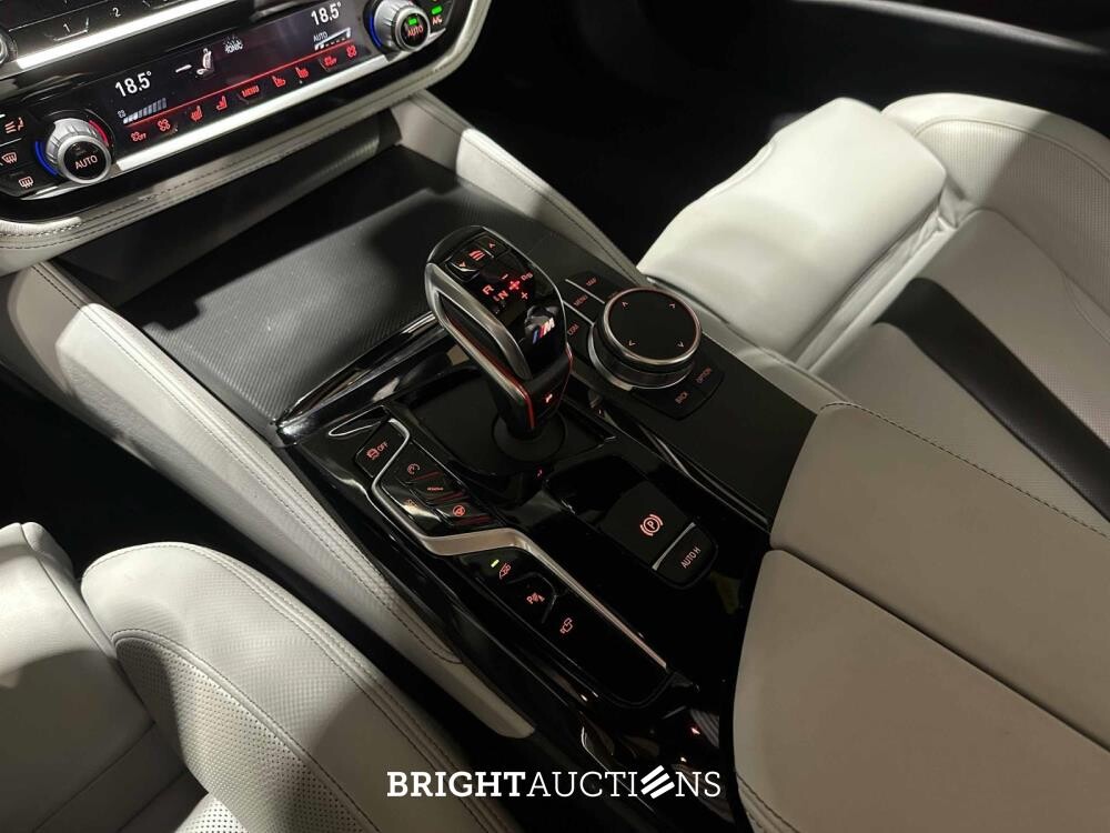 BMW M5 4.4 V8 600pk 2018 F90 5-serie, G-815-VL