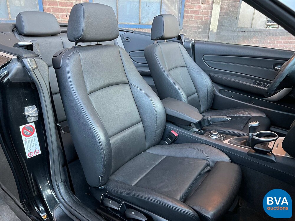 BMW 118i Cabrio High Executive 1-serie 143pk 2010 -Org. NL-, 39-KNT-4