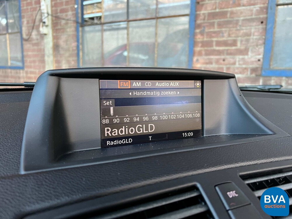 BMW 118i Cabrio High Executive 1-serie 143pk 2010 -Org. NL-, 39-KNT-4