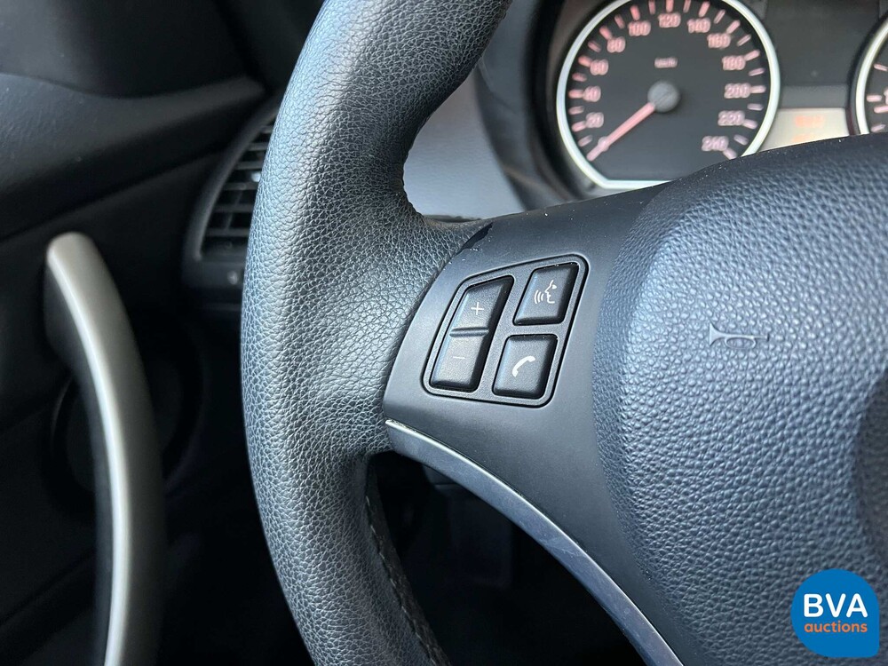 BMW 118i Cabrio High Executive 1-serie 143pk 2010 -Org. NL-, 39-KNT-4