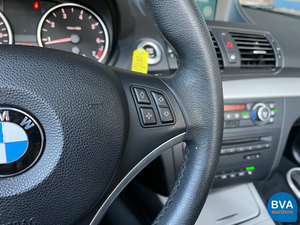 BMW 118i Cabrio High Executive 1-serie 143pk 2010 -Org. NL-, 39-KNT-4