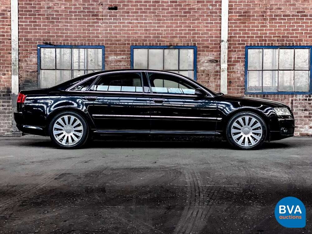 Audi A8 Long 6.0 W12 Quattro Pro line 450hp 2004, 69-RD-NX.