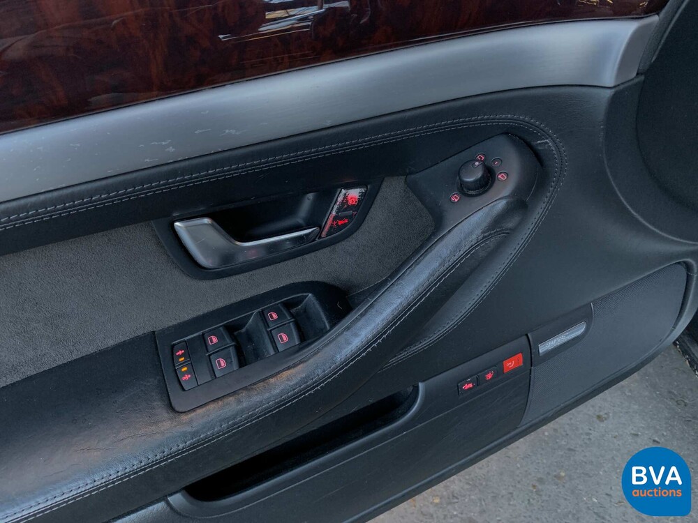 Audi A8 Long 6.0 W12 Quattro Pro line 450hp 2004, 69-RD-NX.