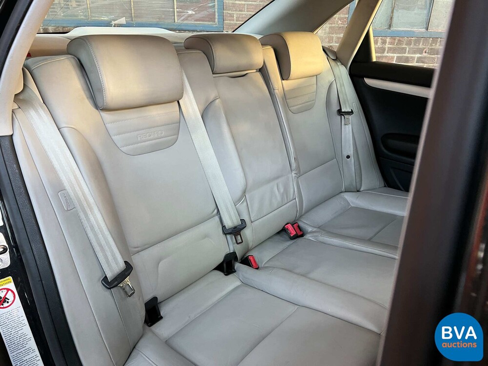 Audi S44.2 V8 Quattro ProLine 344PS 2005 -Org. NL-, 97-RB-XH.