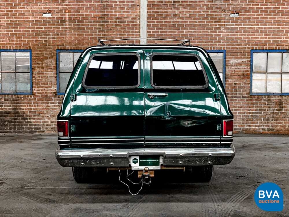 Chevrolet Suburban C2500 180hp 1985.