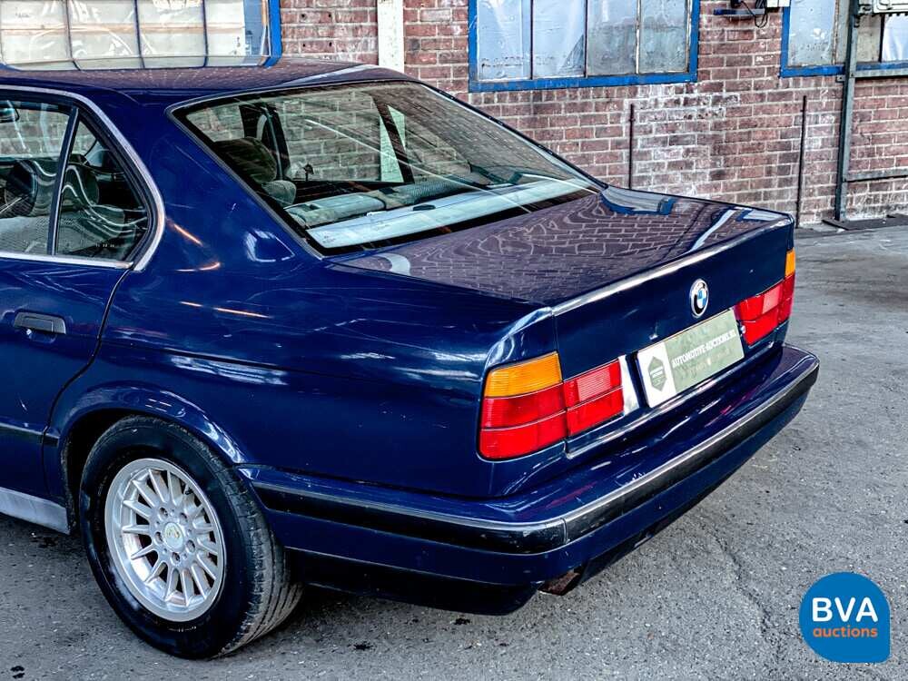 BMW 520i Sedan E34 5-Series 1989, TZ-69-DF.