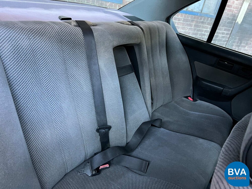 BMW 520i Sedan E34 5-Series 1989, TZ-69-DF.