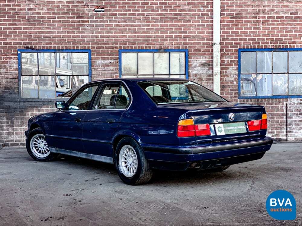 BMW 520i Sedan E34 5-Series 1989, TZ-69-DF.