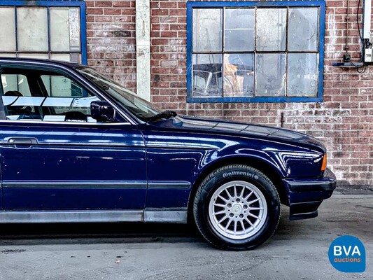 BMW 520i Sedan E34 5-Series 1989, TZ-69-DF.