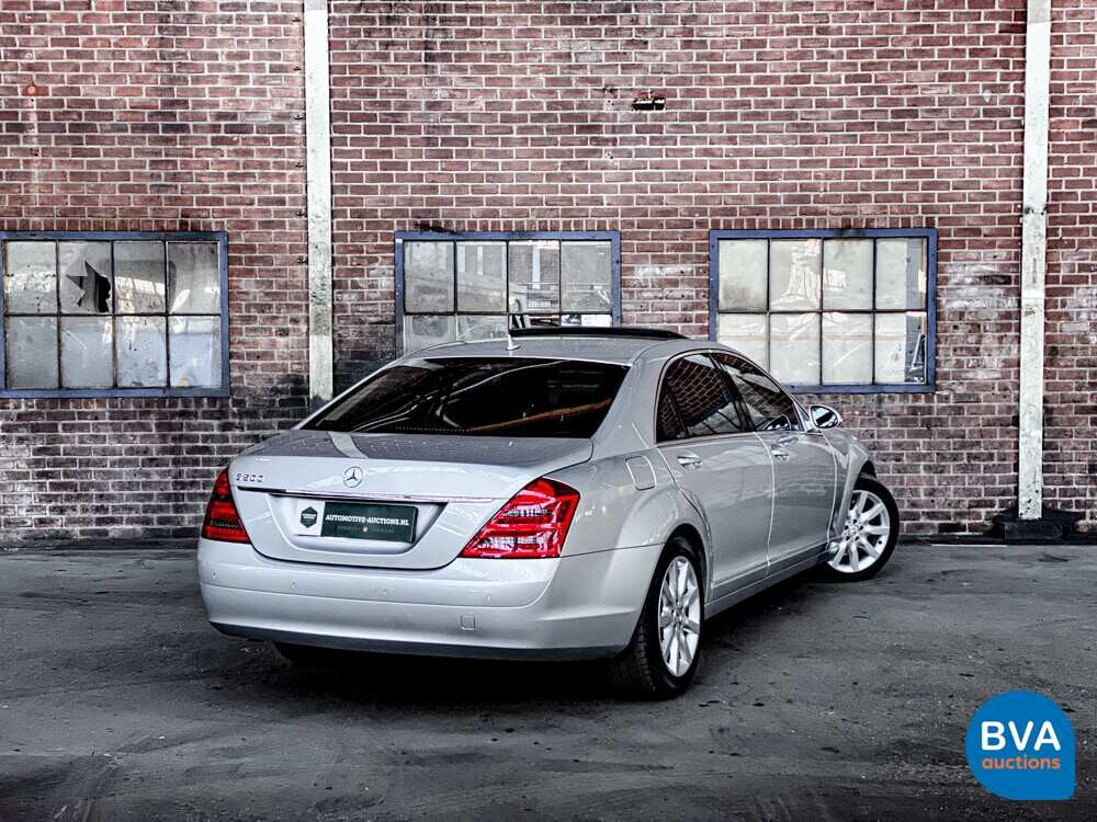 Mercedes-Benz S500 Long 387pk S-Class W221 2005 -Org. NL-, 79-RT-VG.