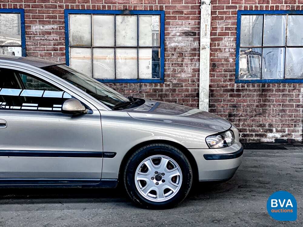 Volvo V70 2.4 Comfortline 7Personen 140PS 2001 -Org. NL-,10-HB-JN.