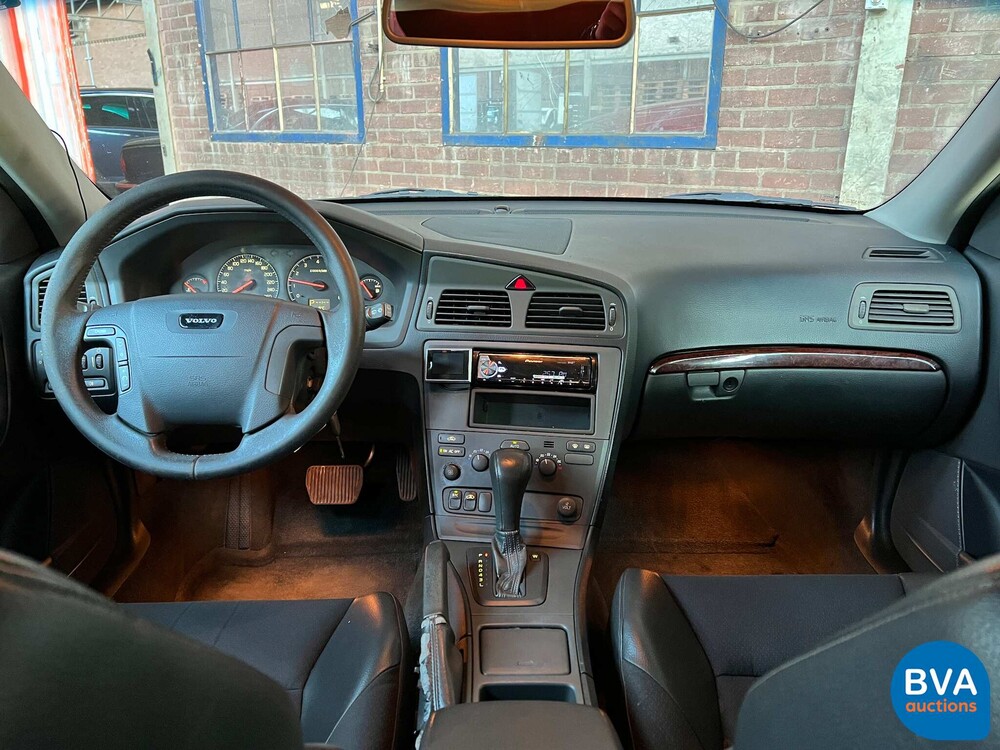 Volvo V70 2.4 Comfortline 7Personen 140PS 2001 -Org. NL-,10-HB-JN.