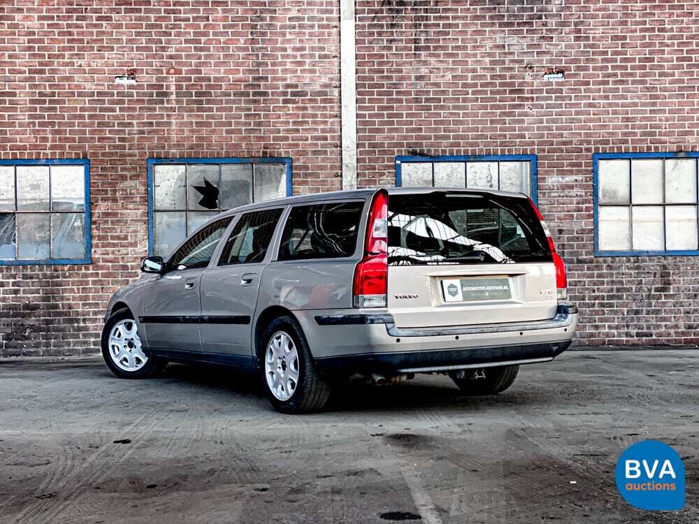 Volvo V70 2.4 Comfortline 7Personen 140PS 2001 -Org. NL-,10-HB-JN.