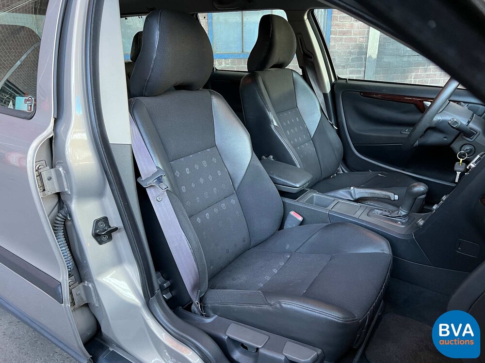 Volvo V70 2.4 Comfortline 7Personen 140PS 2001 -Org. NL-,10-HB-JN.