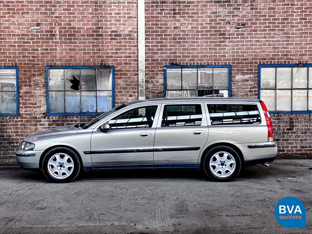 Volvo V70 2.4 Comfortline 7Personen 140PS 2001 -Org. NL-,10-HB-JN.