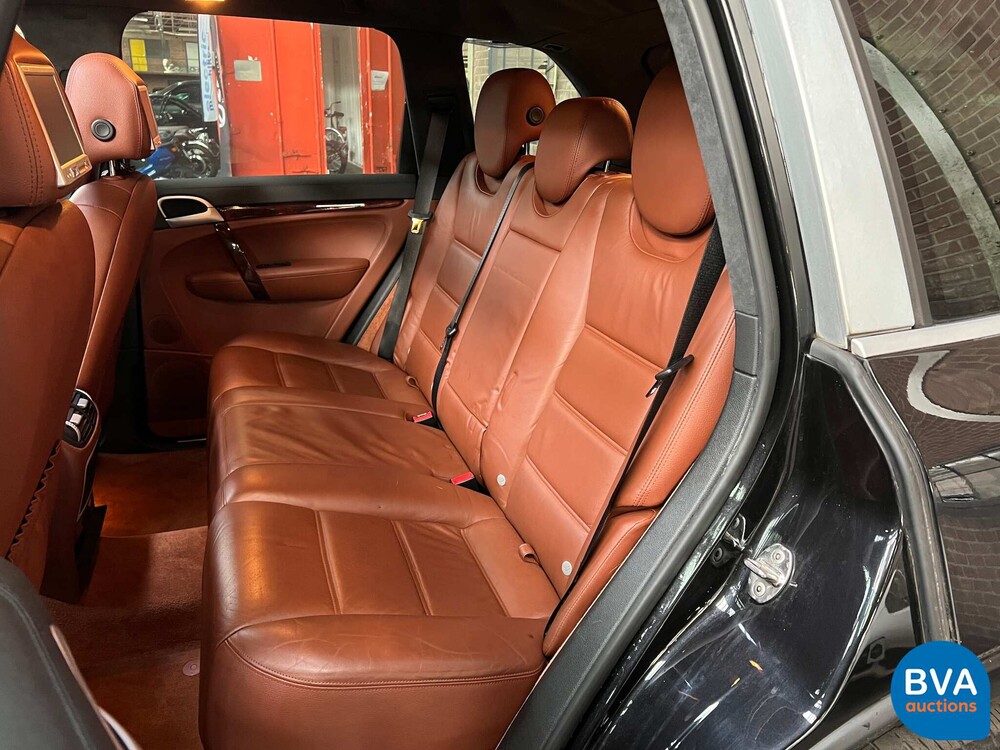 Porsche Cayenne Turbo 4.8 V8 500 PS 2007.