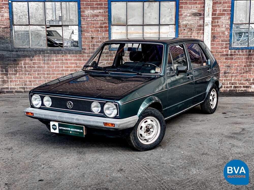 Volkswagen Golf 1 Hatchback 1983, 46-XG-BZ.