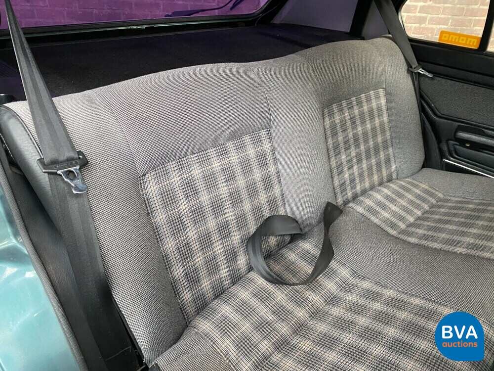 Volkswagen Golf 1 Hatchback 1983, 46-XG-BZ.