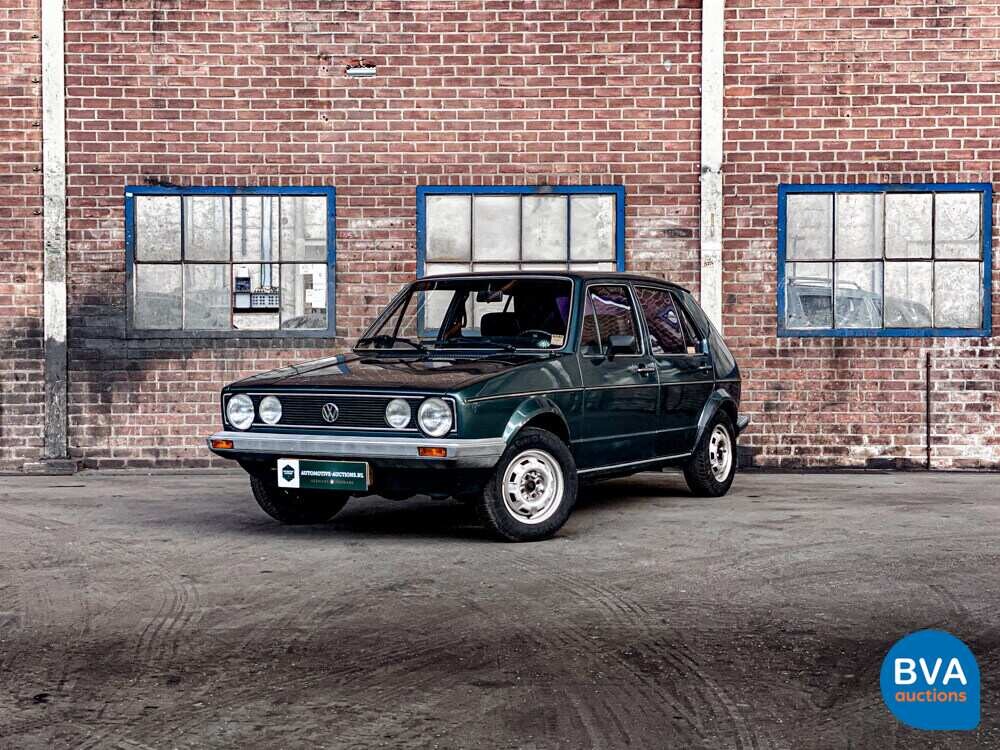 Volkswagen Golf 1 Hatchback 1983, 46-XG-BZ.