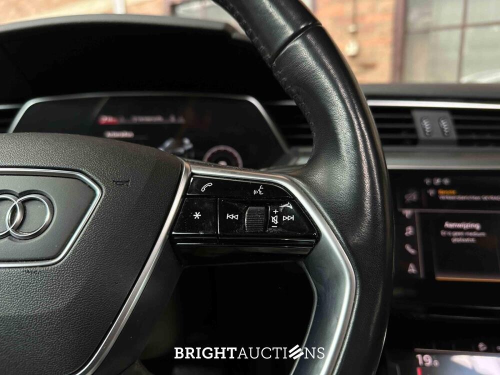 Audi e-tron 55 Quattro Business Edition Plus 95 kWh 408pk 2020 (Origineel-NL + 1e Eigenaar), K-881-DG