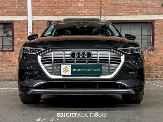 Audi e-tron 55 Quattro Business Edition Plus 95 kWh 408pk 2020 (Origineel-NL + 1e Eigenaar), K-881-DG